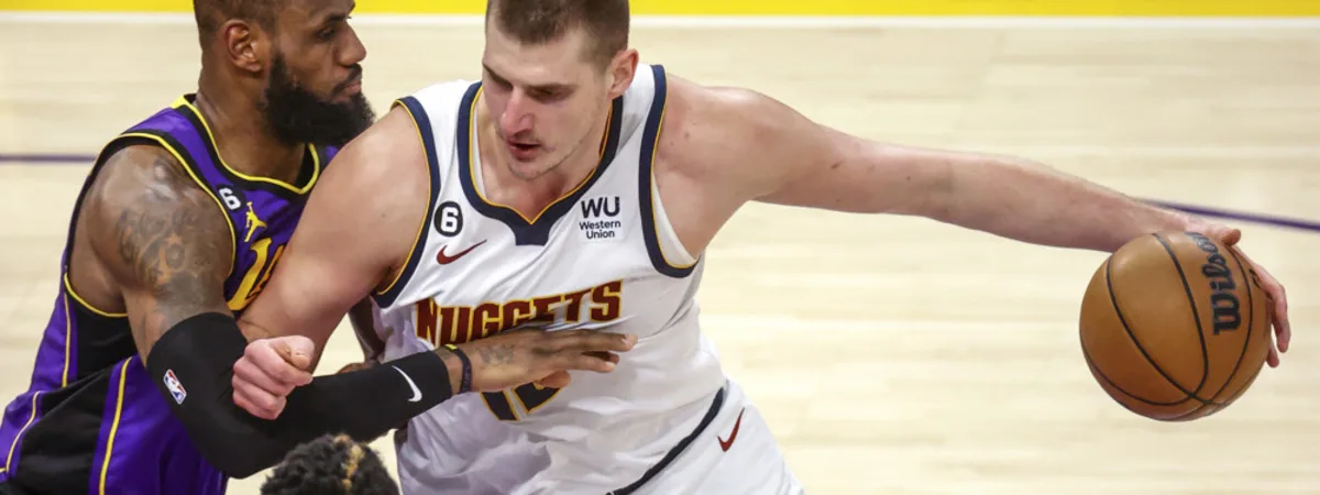 NBA：国王队官宣主帅迈克·布朗下课.